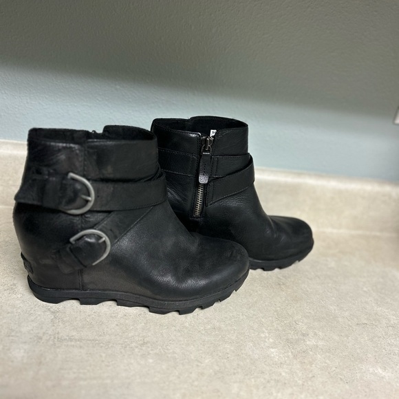 Sorel Joan of Arc II Black Leather Ankle Boots size 10 - Picture 4 of 6